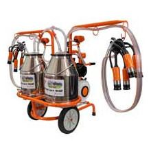 Stroje pro zpracování a péči o hospodářská zvířata